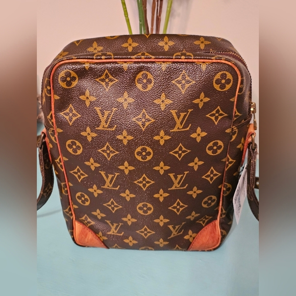 Rare Louis Vuitton Monogram Amazone MM size - Picture 11 of 16